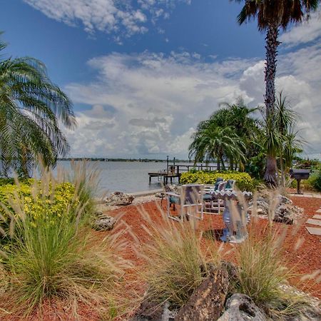 102-Tiny Treasure-Waterfront With Heated Pool Apartment St. Pete Beach Bagian luar foto